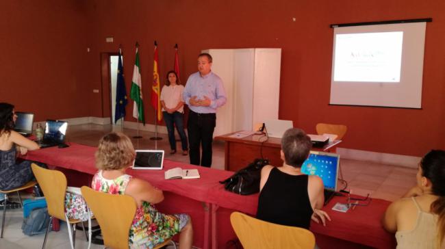 Andalucía Lab pone en marcha 13 talleres para profesionales turísticos de Almería