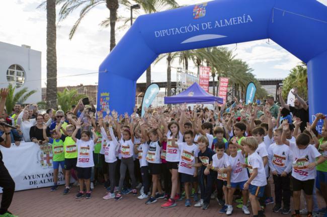 Más de 400 niños y niñas participan en la ‘Mini-Desértica