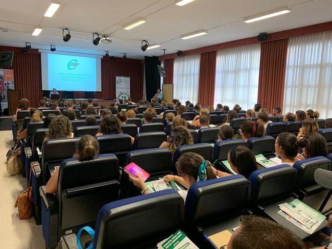 350 docentes en prácticas de Almería participan en las jornadas de CSIF