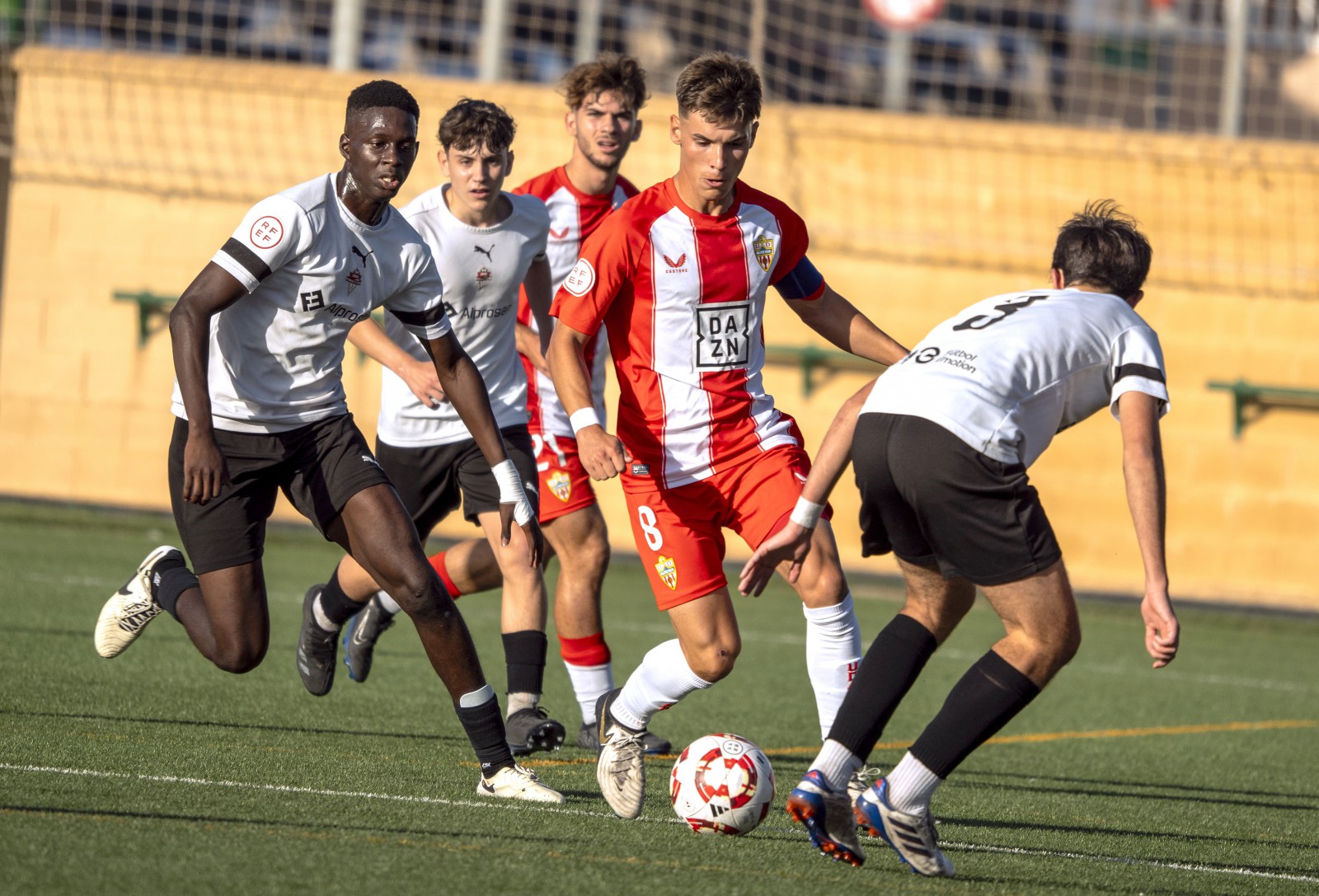 Juvenil A avanza firme hacia la Copa del Rey