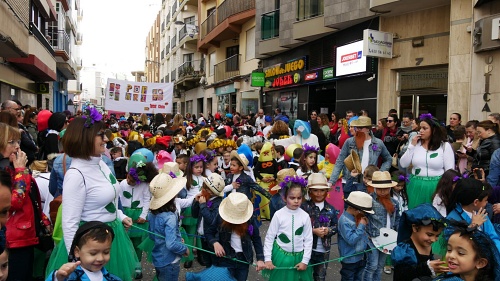 2.000 niños en el VIII Pasacalles Infantil del Carnaval de Adra 2020