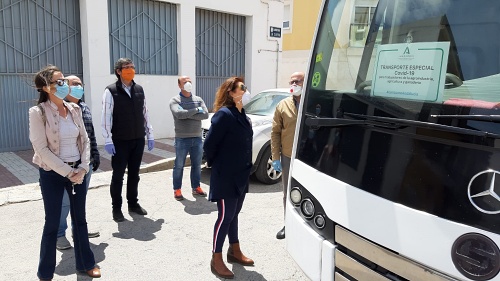 La Junta activa desde Almería rutas de autobuses para el agro por el #COVID19