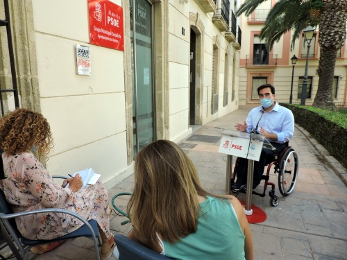 Dura crítica del PSOE al Ayuntamiento de Almería por pedir fondos del Plan Aire