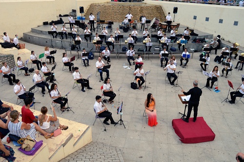 La Agrupación San Indalecio une talento y belleza musical en el Anfiteatro de la Rambla