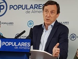 Hernando afirma que “Almería ha recuperado el 100% del empleo que se perdió con los socialistas”