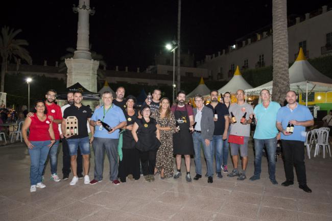 El IV Festival de la Cerveza Artesana llena de sabores y música la Plaza Vieja