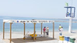 FAAM comprueba el alto nivel de accesibilidad de las playas de la costa de Adra