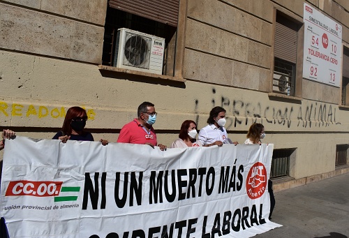 Concentración sindical ante el último accidente laboral