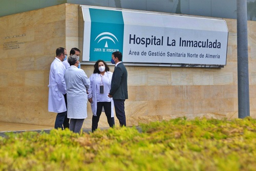 Diputación agradece el esfuerzo y sacrificio a los cinco hospitales de Almería