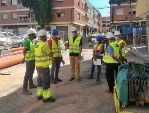 Renuevan la red de abastecimiento, saneamiento y pluviales de la calle Neptuno