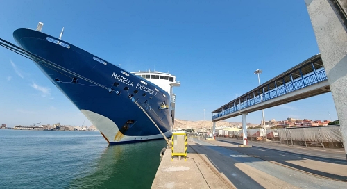 El crucero Marella Explorer 2 visita por primera vez el Puerto de Almería con 400 pasajeros británicos