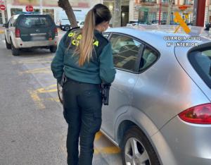 Detenido cuando huía tras robar en un coche y dañarlo en Albox