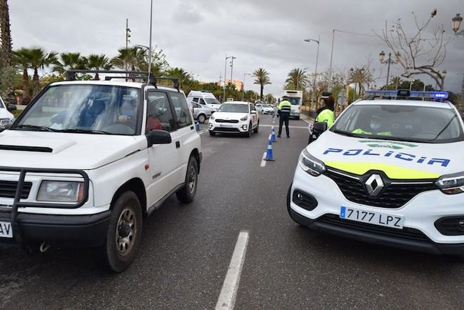 La Policía Local de Vícar realizará controles para el uso correcto de sillitas infantiles