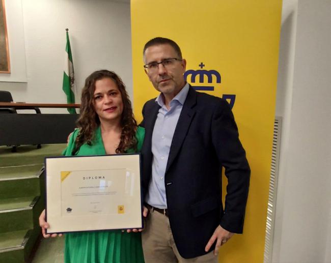 La sucursal 2 de Correos de Almería recoge su Premio a la Excelencia 2021