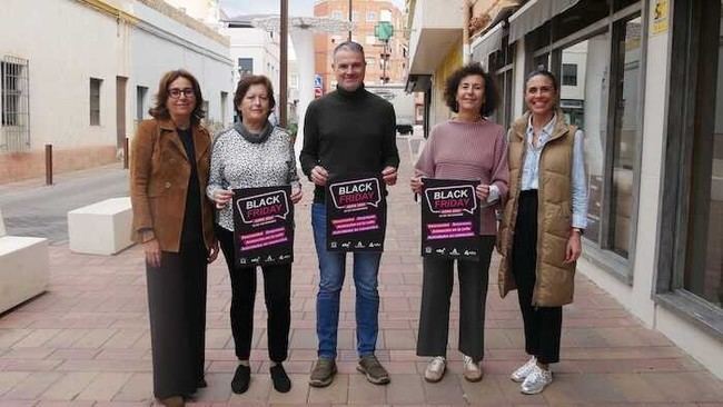 Adra se prepara para un Black Friday lleno de descuentos y actividades familiares