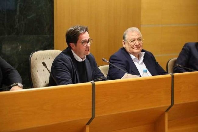 El Ejido rinde homenaje a Juan Francisco Parra por sus 43 años de servicio público