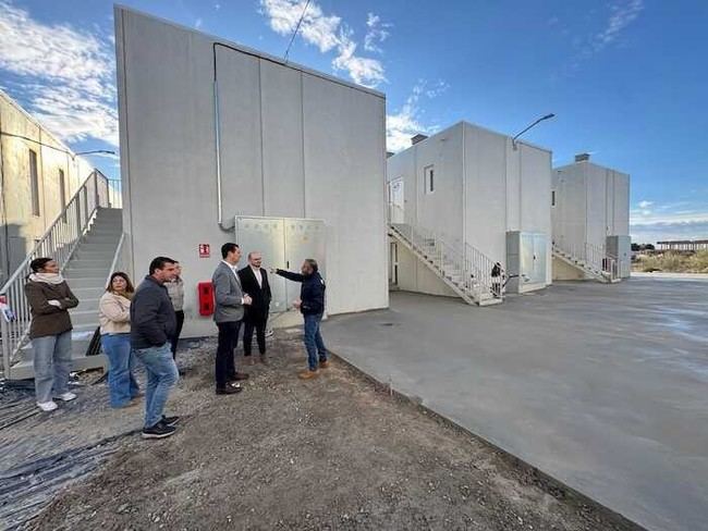 Finalizan las obras de alojamientos temporales en Los Grillos, Níjar