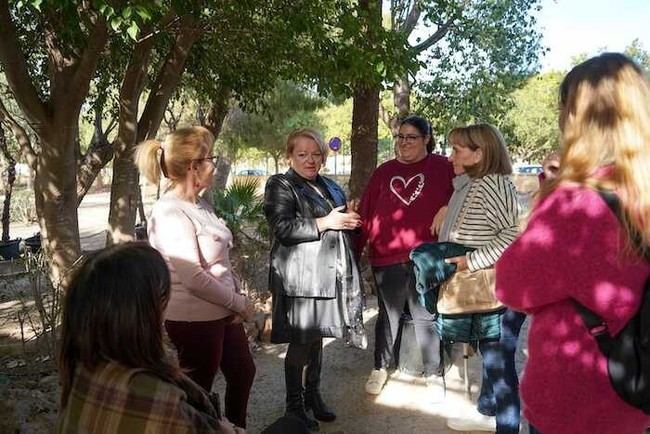 Talleres de Jardinería y Cerámica en El Ejido benefician a 30 usuarios