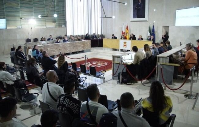 Almería autoriza campamentos turísticos en suelo protegido