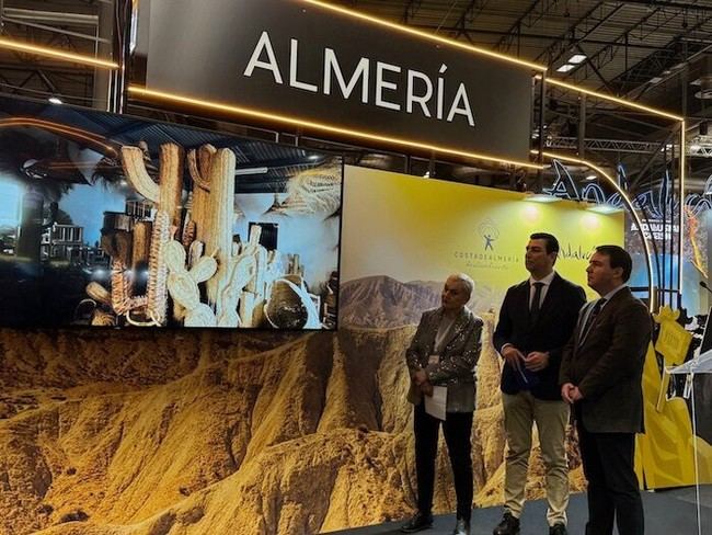 Níjar destaca su patrimonio y artesanía en FITUR 2025