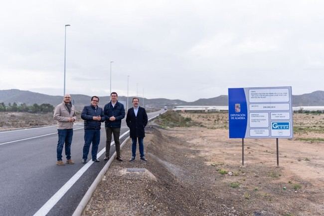 Mejoran accesos agrícolas y turísticos en Níjar con inversión de más de 500.000 euros