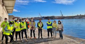 Estudiantes del IES ‘Galileo’ visitan el Puerto Pesquero de Almería