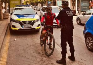 Campaña informativa en El Ejido sobre el correcto uso de la bicicleta