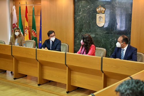 El Ayuntamiento de El Ejido atiende a 1.700 personas