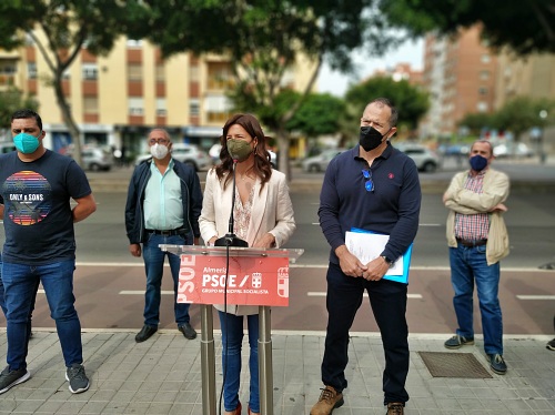 El PSOE exige un paso de peatones en la calle Gustavo Villapalos