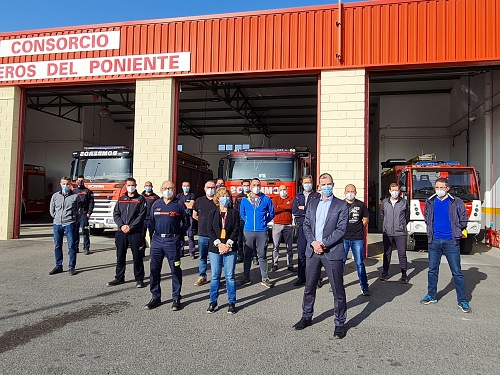 Profesionales del Hospital de Poniente amplían su formación para en situaciones de emergencia