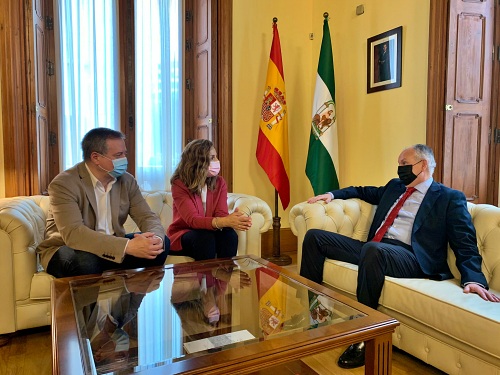 La Audiencia y el Gobierno andaluz acuerdan homenajear al fiscal Jesús Gázquez