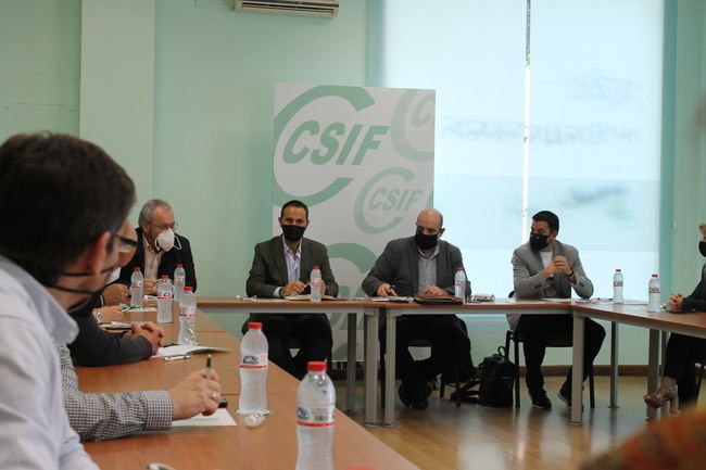 El presidente nacional de CSIF analiza en Almería lo retos sindicales tras la crisis sanitaria