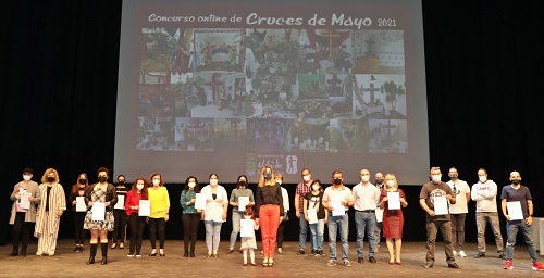 Entrega de los premios a los 17 finalistas del Concurso Online de Cruces de Mayo de El Ejido