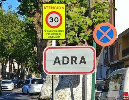 El Ayuntamiento de Adra se adapta a la nueva normativa de circulación