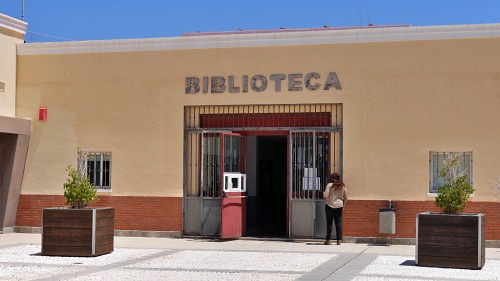 La sala de estudio de la Biblioteca de Adra abierta todos los sábados de junio