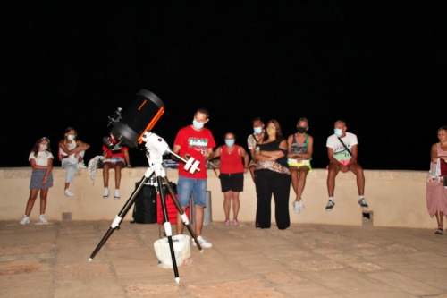 Éxito de la velada de observación astronómica ‘Bajo las estrellas’