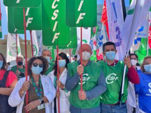 CSIF se moviliza contra la salida de 800 profesionales de la sanidad pública en la provincia