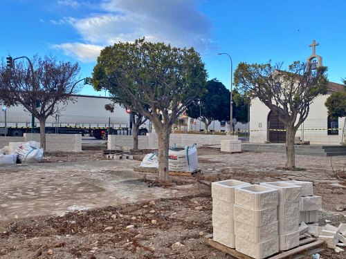 La nueva Plaza de la Iglesia de Pampanico contará con dos áreas de juegos