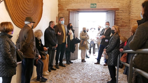 Adra recibe la visita de Veteranos de las Fuerzas Armadas y de la Guardia Civil