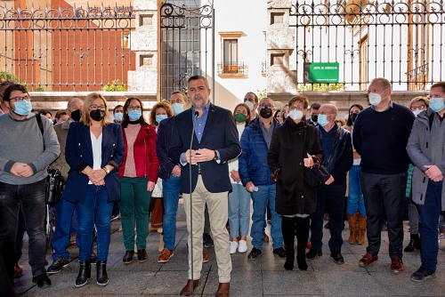 Alcaldes socialistas critican que Moreno Bonilla 'empuje a la población hacia la privada'