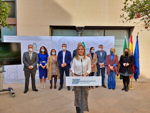 Estas son las 13 personas y entidades distinguidas en Almería con la Bandera de Andalucía