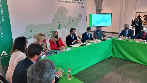 La Junta inicia la redacción del Plan de Transporte Metropolitano del Área de Almería