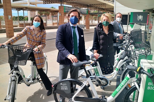 Renovado el servicio Bus+Bici con bicicletas eléctricas y una estación de préstamo