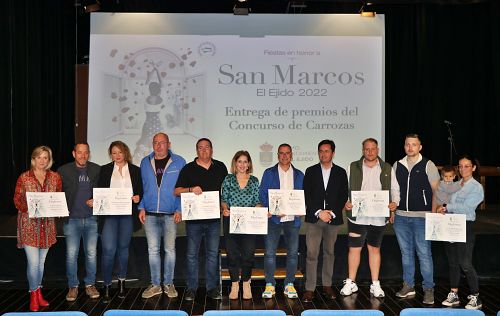 Los ganadores del Concurso de Carrozas de San Marcos 2022 reciben sus premios y diplomas