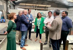 Crespo visita la cooperativa almeriense Santa María del Águila en su 50 aniversario