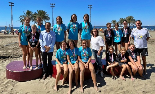 El Palmeral se llena en el Torneo 3x3 de Voleibol Playa en Feria