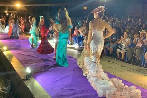 ‘El orgullo de ser calé’ se hace moda en una pasarela de Adra