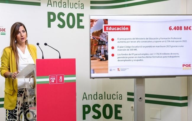 Plaza destaca el dinero que Sánchez destinará a libros escolares... que son gratis en Andalucía