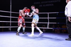 300 personas en una noche intensa de boxeo en el Frontón del Andarax