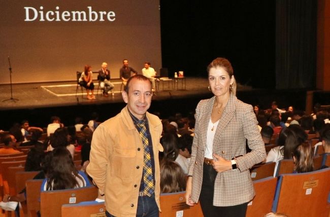 1.000 estudiantes de secundaria reflexionan con la obra ‘Diciembre’ sobre las adicciones